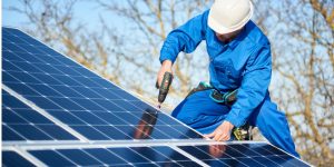 Installation Maintenance Panneaux Solaires Photovoltaïques à Berre-les-Alpes